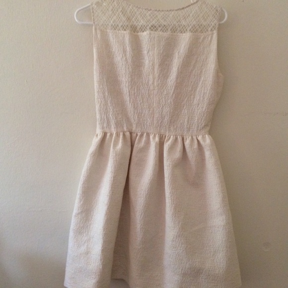 Sleeveless linen dress - Picture 2 of 4